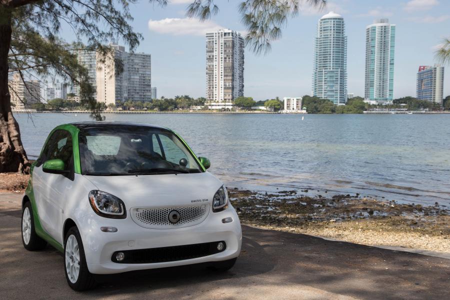  Smart ForTwo Prime Coupe Electric Drive 2016 года  (NA) (фото 28 из 30)